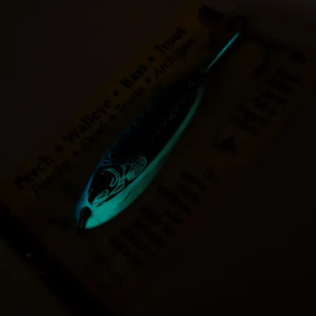 Northland Macho Minnow Jigiviehe, Rainbow Fish, 14g, KickerTail, #11289