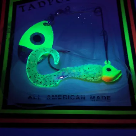 JB lures Tadpole spin UV Spinnerbait, Chartreuse, 4g, UV-valo, #11453