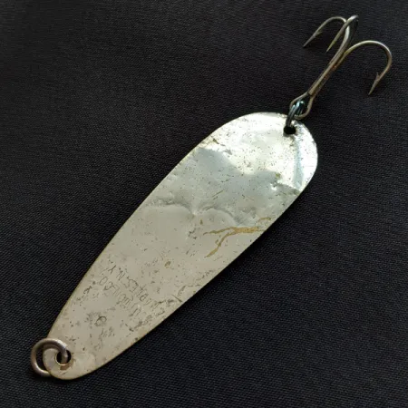 Sutton Spoon 9 -lusikkauistin