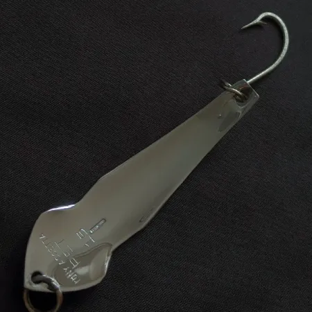 Tony Accetta Pet Spoon 15, 14g, Vihreä prisma, Lusikkauistin #22842