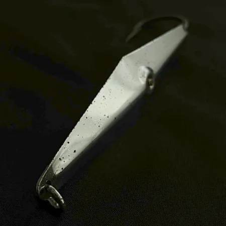 James E. Clark James Clark, 21g, nikkeli, lusikkauistin #23615