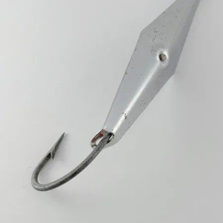 James E. Clark James Clark, 21g, nikkeli, lusikkauistin #23615