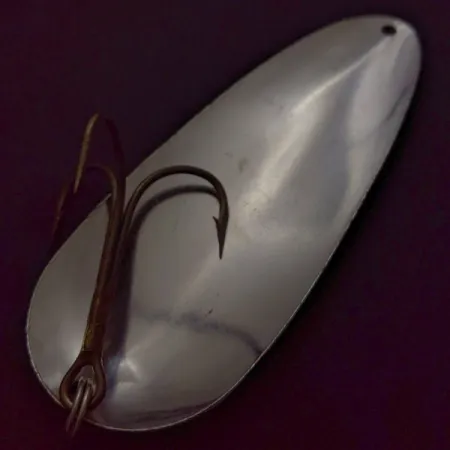 Lindy Gator, 45g, punainen/valkoinen/nikkeli, lusikkauistin #24009