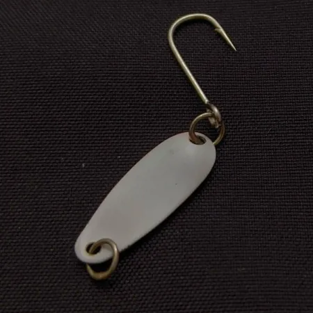 Dick Nite, helmiäinen, 0,6g, lusikkauistin #24068