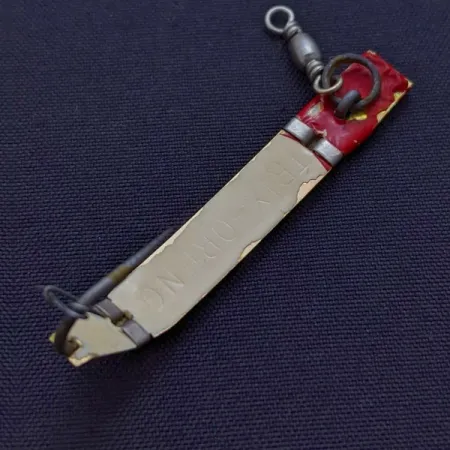 South Bend Trix-Oreno, 2g valko-punainen perhouistin #24087