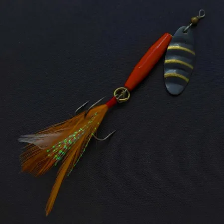 Worth #301, 9g, punainen/musta/kulta, lippauistin #24248