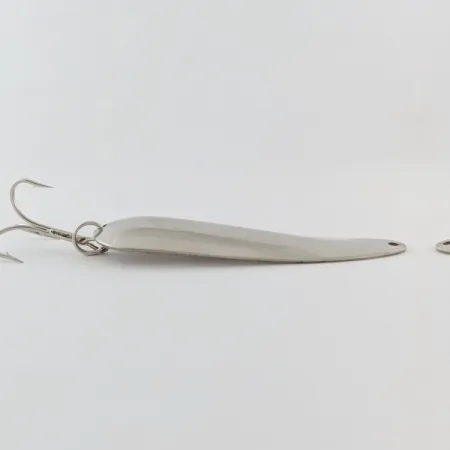 Worth Chippewa, Nikkeli, 21g, Lusikkauistin #24315