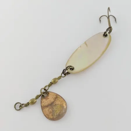 Pflueger Pearl Spoon, 7g, helmiäinen, lusikkauistin #24320