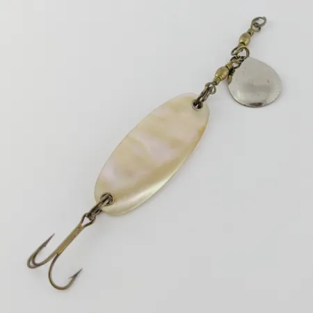 Pflueger Pearl Spoon, 7g, helmiäinen, lusikkauistin #24320
