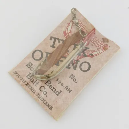 South Bend Trix-Oreno 594 Perhovapaviehe, Hopea/Punainen, 2 g, #24506