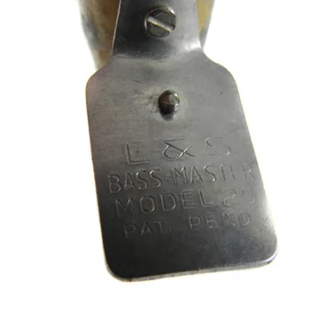 MirrOlure Bass-master model 25 Vaappu, Natural, 8g, Nivelletty, #0390