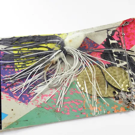 Jackson Stealth Spinnerbait, Vasaroitu messinki, 28g, Kaksoislipat, #1709