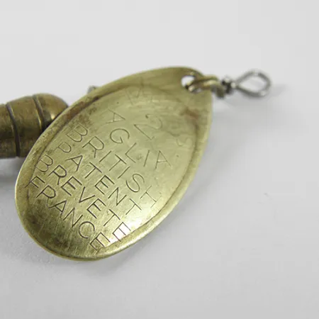 Mepps Aglia 2 Lippa, Messinki, 4,5g, Meistetty lehti, #1717