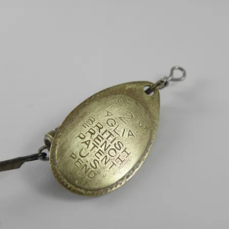 Mepps Aglia 2 Lippa, Messinki, 4.5g, Patenttimerkintä, #1718