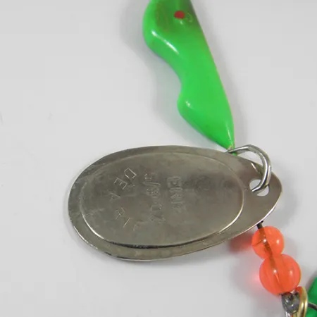 Erie Dearie Walleye Killer Lippa, Nikkeli / Vihreä, 16g, L-lankarunko, #2006