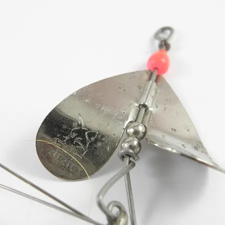 Blue Fox Lippa, Nikkeli/Keltainen/Bucktail, 14g, Ruohosuoja, #2393