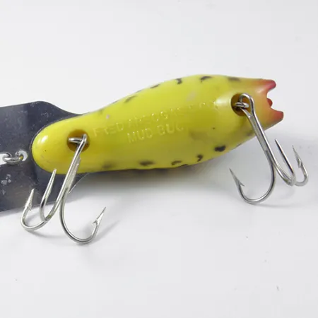 Fred Arbogast Mud Bug Vaappu, Keltainen / Musta, 14g, Metallilevy, #2985