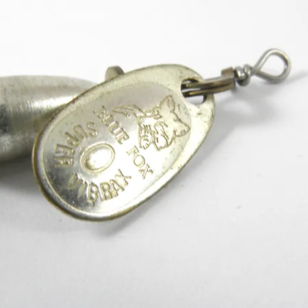 Blue Fox Super Vibrax 0 Foxtail Lippa, Hopea, 3.4g, Karvakoukku, #3460