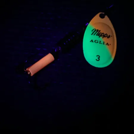 Mepps Aglia 3 UV Lippa, Keltainen/Oranssi/Kulta UV, 7g, Fluoresoiva, #3983