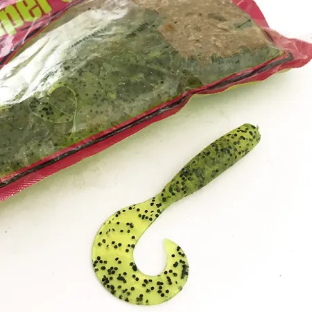 Chompers Single Tail Grub Jigi, Chartreuse Pepper, 7cm, 15kpl, #6681