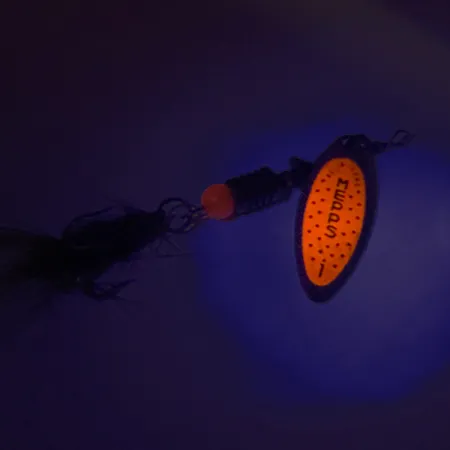 Mepps Aglia Long 1 Lippa, Hopea/Oranssi, 4.5g, UV-väri, #8257