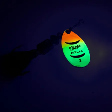 Mepps Aglia 2 dressed lippa, Rainbow, 4,7g, oravanhäntä, #8583