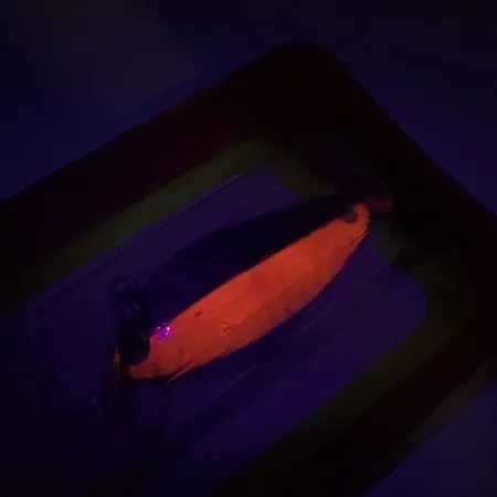 Luhr Jensen Little Jewel Lusikka, Hammered Brass / Red, 7g, UV, #8789