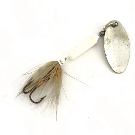 Yakima Bait Worden’s Original Rooster Tail, Valkoinen / Hopea, 3.6g, Lippaistin #9170
